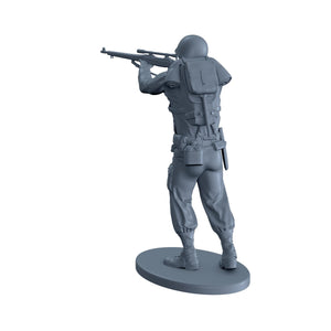 American Soldier Standing Aiming M1903