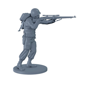 American Soldier Standing Aiming M1903